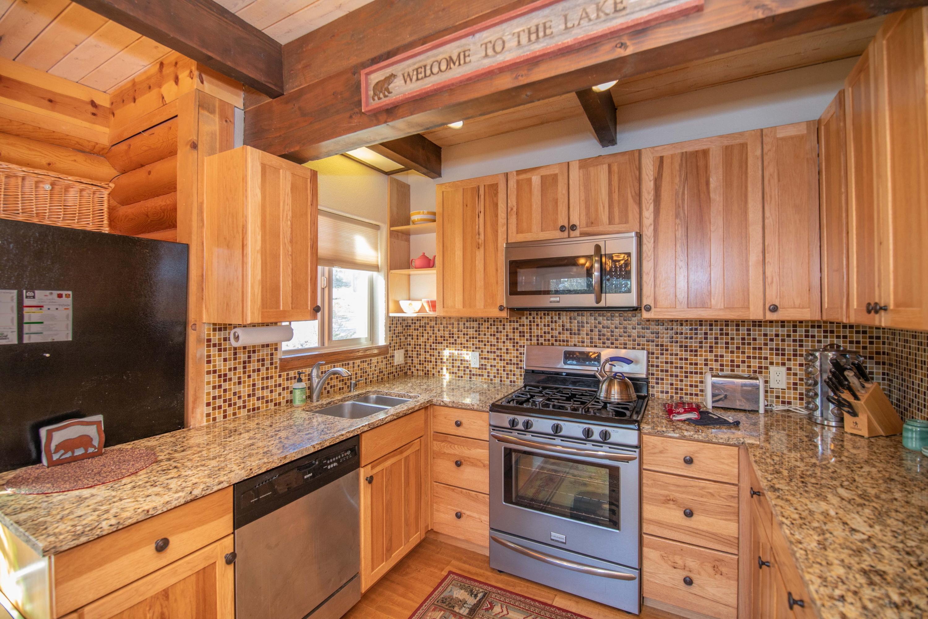 39683 Flicker Road Fawnskin, CA 92333 - Photo 14 of 42 014_Kitchen 3