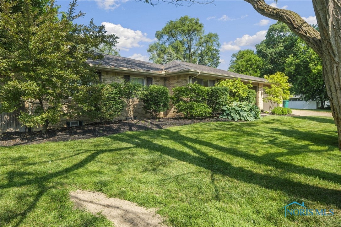 2231 Manoa Road Toledo, OH 43615 - Photo 5 of 44 Gallery Image 5