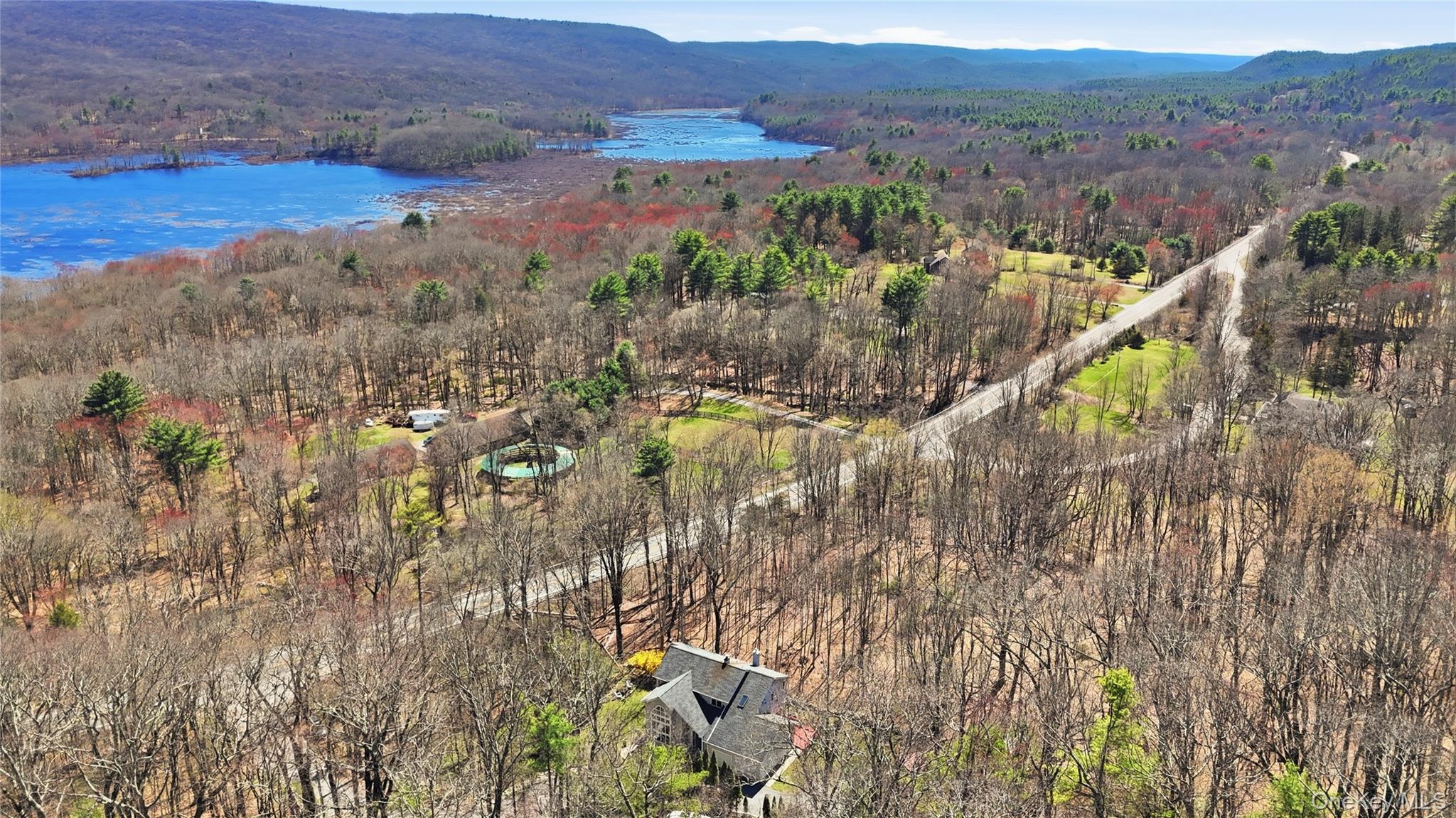 9 Rustic Hills Road Wurtsboro, NY 12790 - Photo 3 of 49