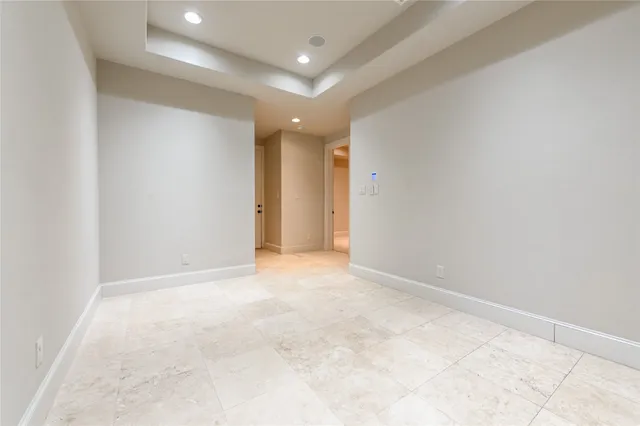 $3,850 | 307 Snover Street, Houston, TX 77007