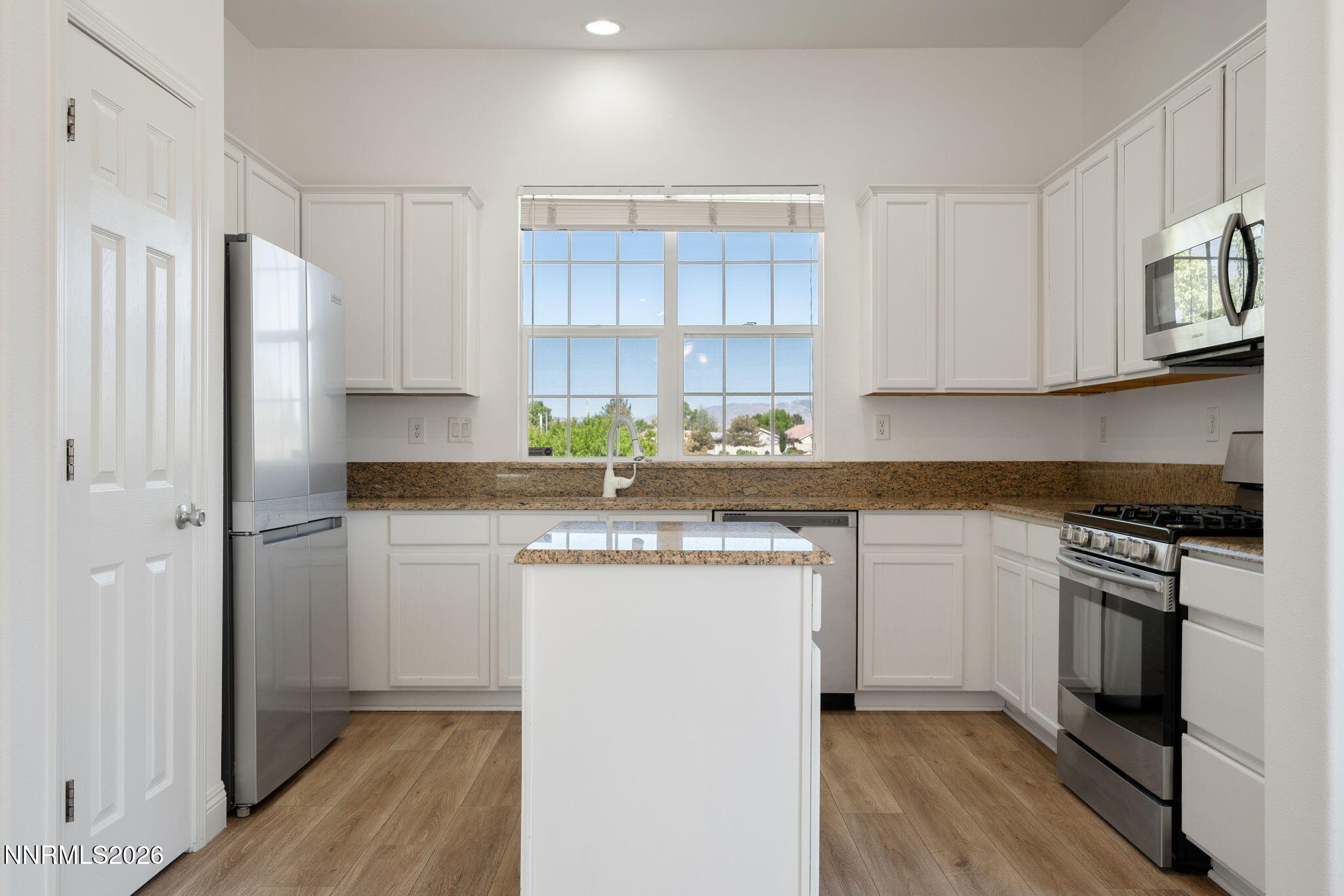 10140 Buckeye Court Reno, NV 89521 - Photo 12 of 52 6-web-or-mls-A7406319
