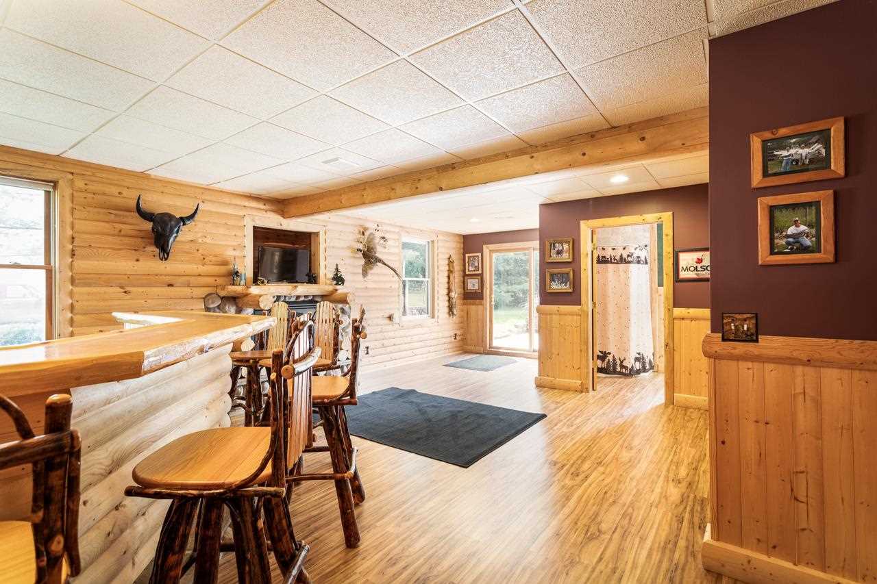 9701 Crescent Shores Road Traverse City, MI 49685 - Photo 27 of 49 1892215-26.JPG
