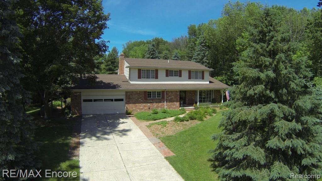 262 Ridgewood Road Rochester, MI 48306 - Photo 4 of 37