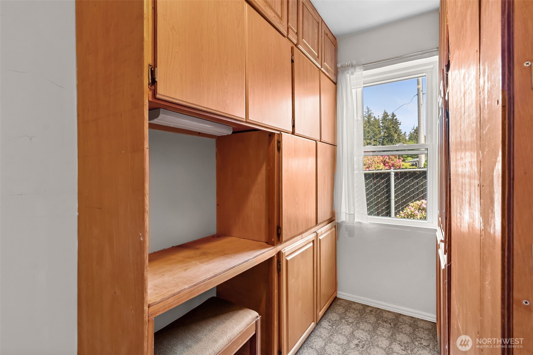 4100 Dent Road Southwest Olympia, WA 98512 - Photo 26 of 38 Gallery Image 26