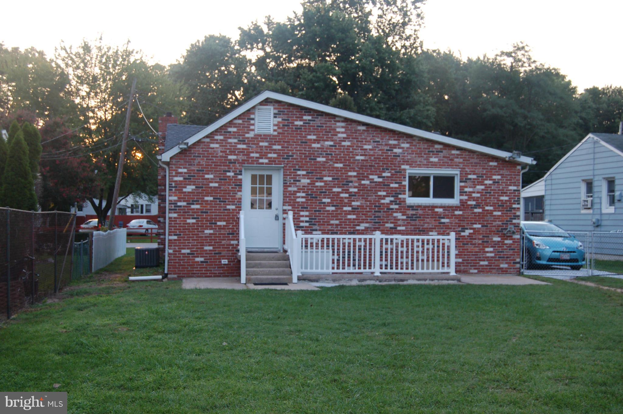 175 Riverside Road Baltimore, MD 21221 - Photo 3 of 30 Exterior (Rear)
