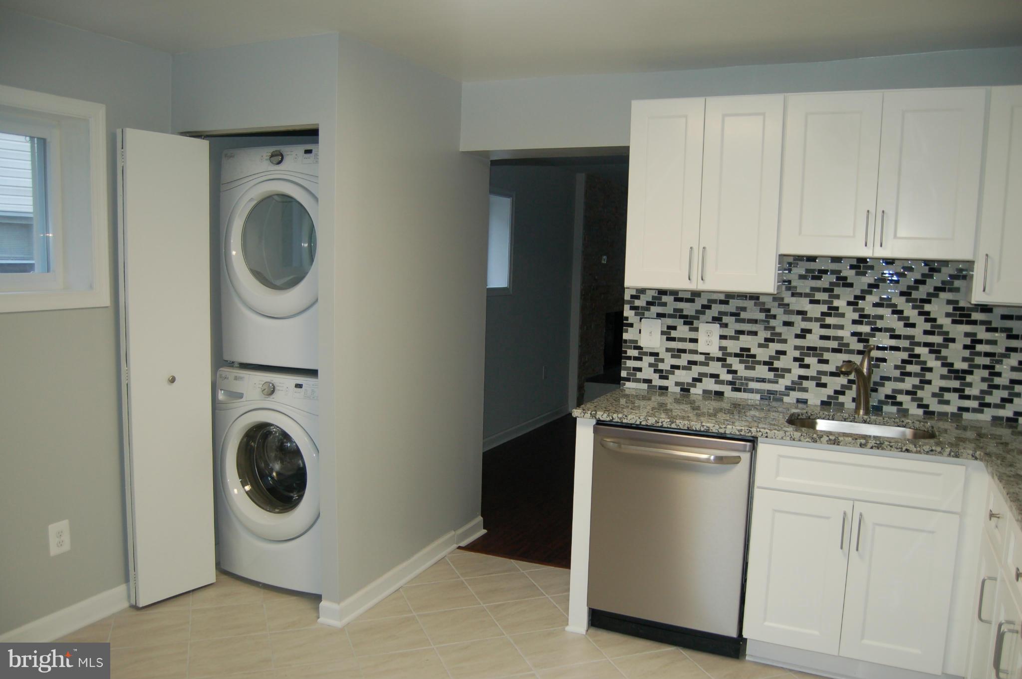 175 Riverside Road Baltimore, MD 21221 - Photo 5 of 30 Kitchen