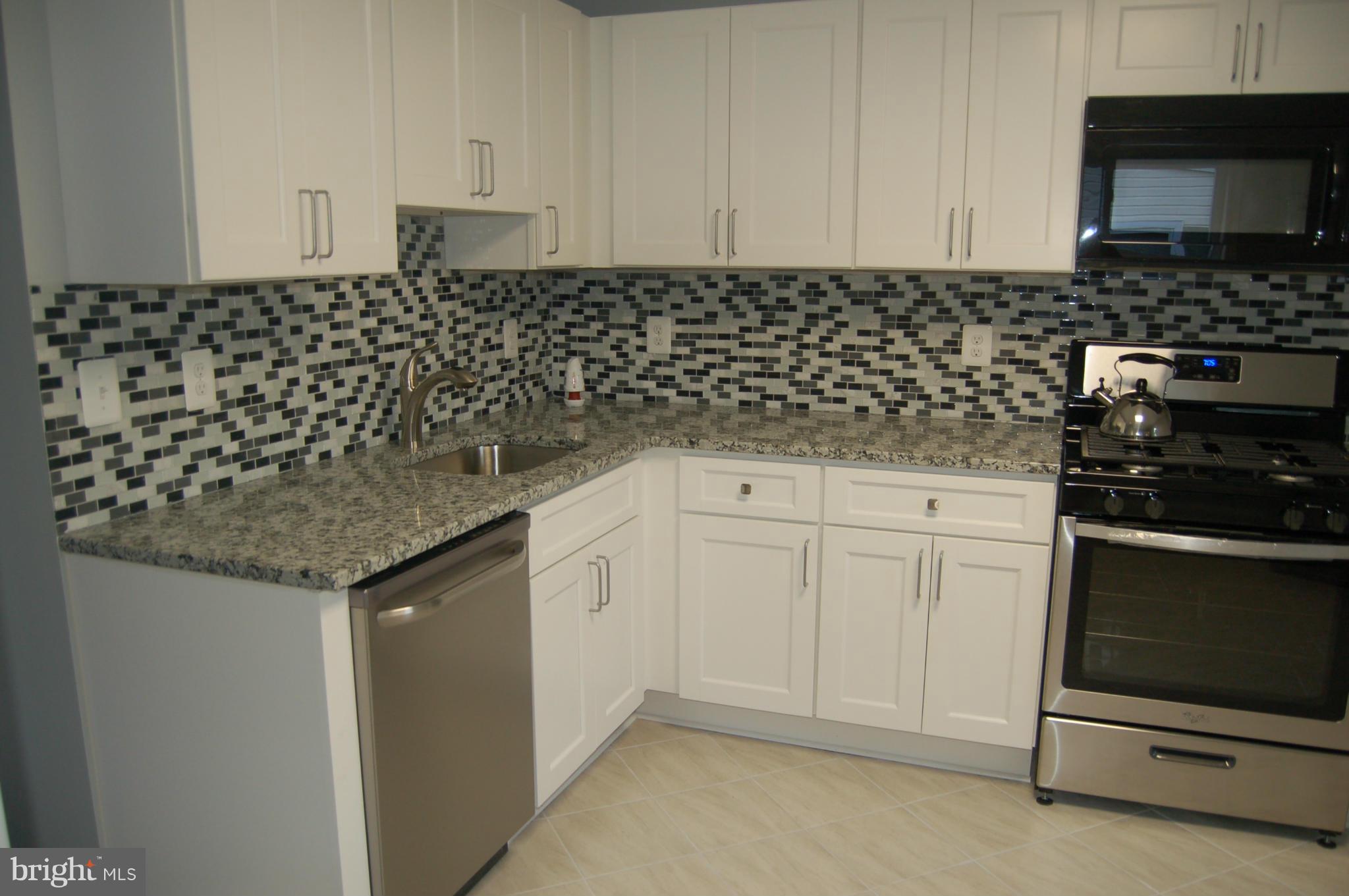 175 Riverside Road Baltimore, MD 21221 - Photo 8 of 30 Kitchen
