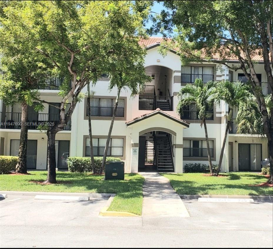 630 South Park Road, Unit 243 Hollywood, FL 33021 - Photo 1 of 7