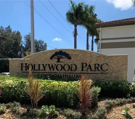 $1,950 | 630 South Park Road, Unit 243, Hollywood, FL 33021