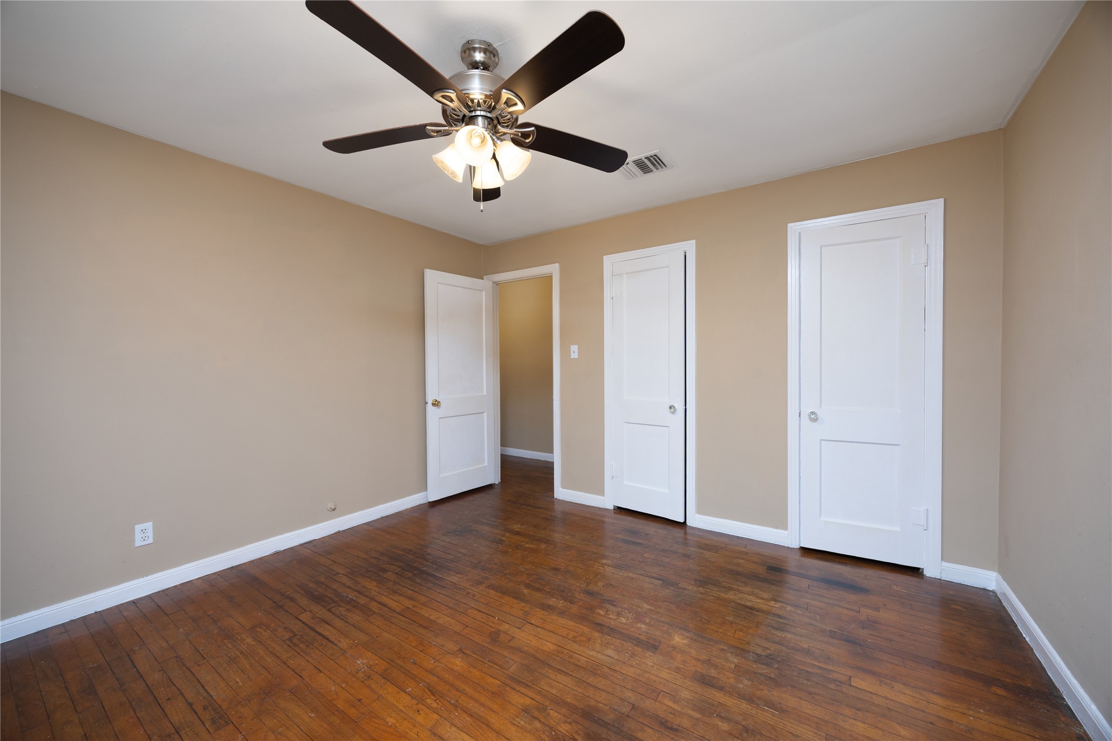 304 Harris Boulevard Conroe, TX 77301 - Photo 20 of 24