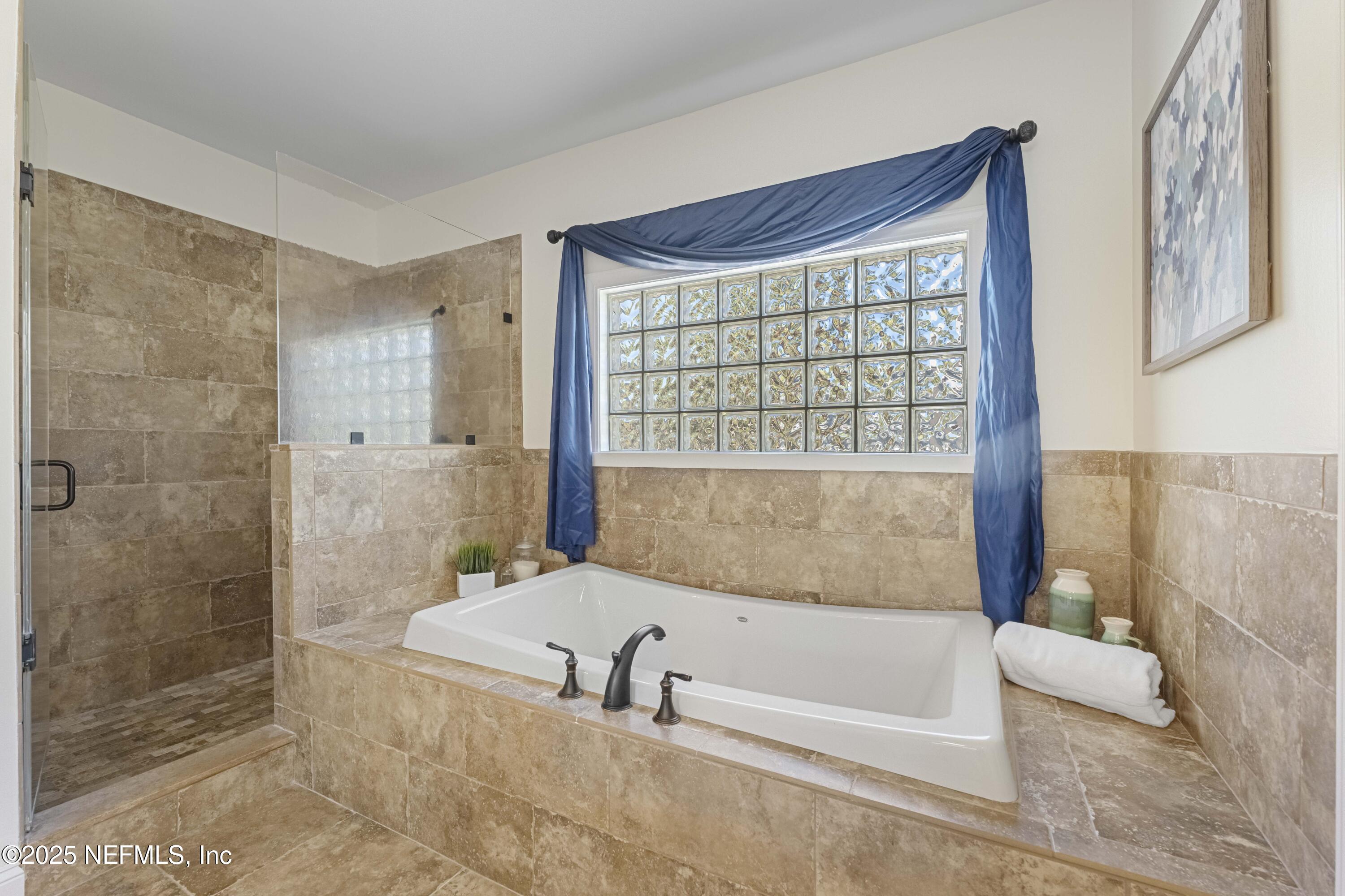 159 11th Street Atlantic Beach, FL 32233 - Photo 14 of 37 Primary Bathroom