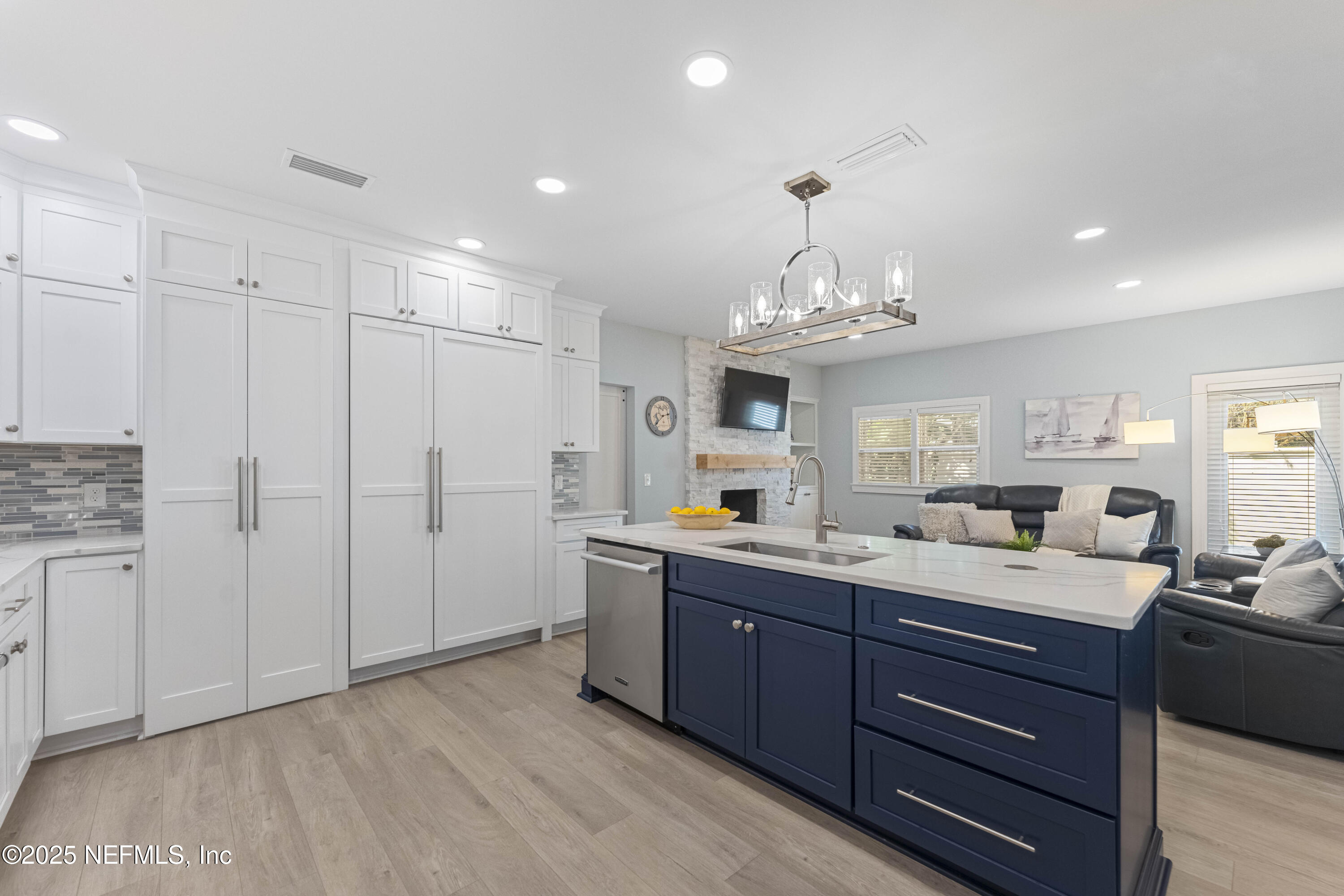 159 11th Street Atlantic Beach, FL 32233 - Photo 4 of 37 Updated Kitchen