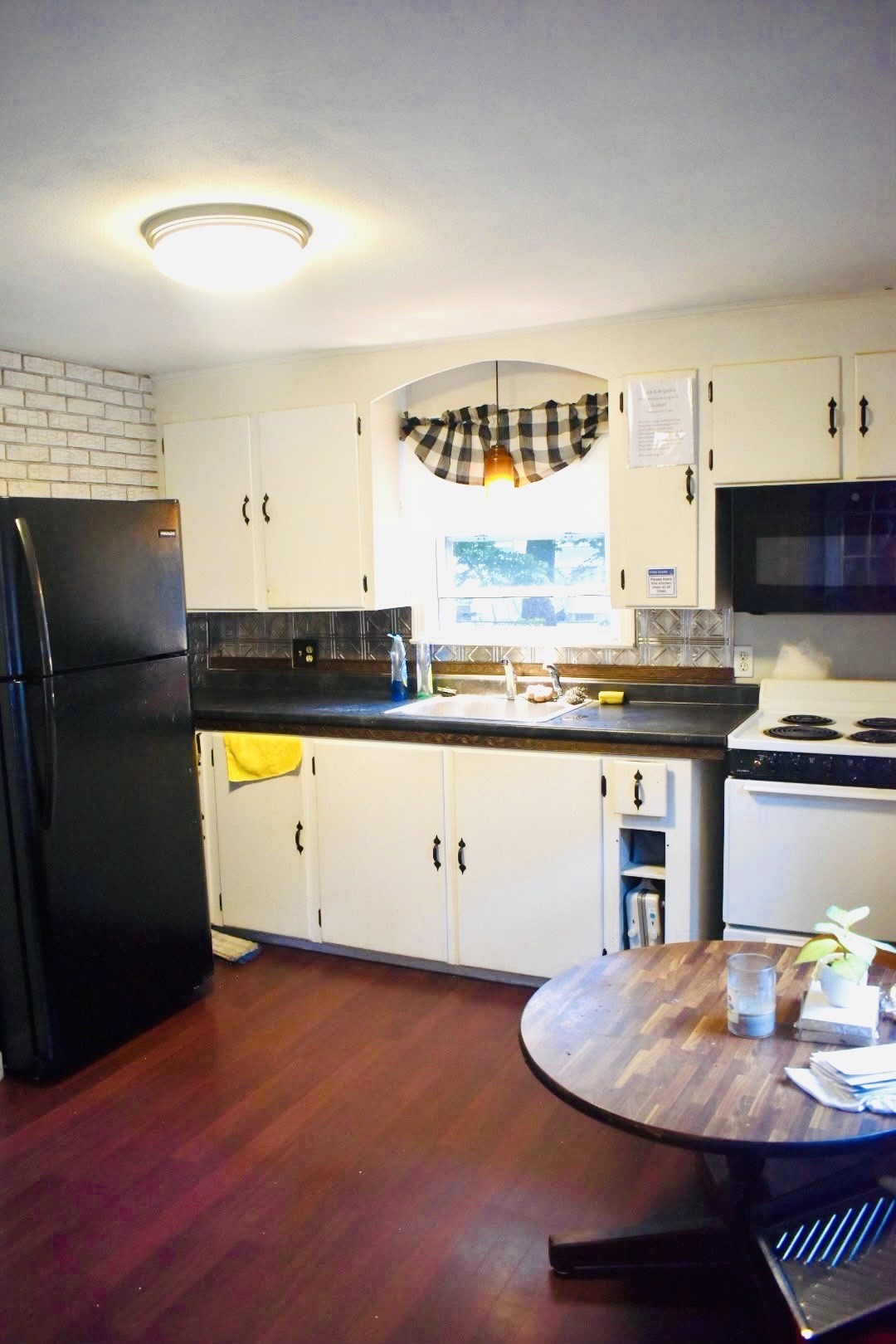 54 Georgetown Street Springfield, MA 01104 - Photo 12 of 16 Gallery Image 12