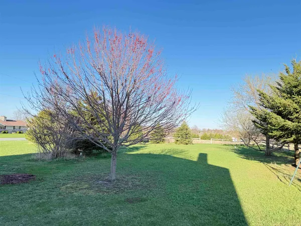 $369,000 | W6135 County Street North, Waldo, WI 53093