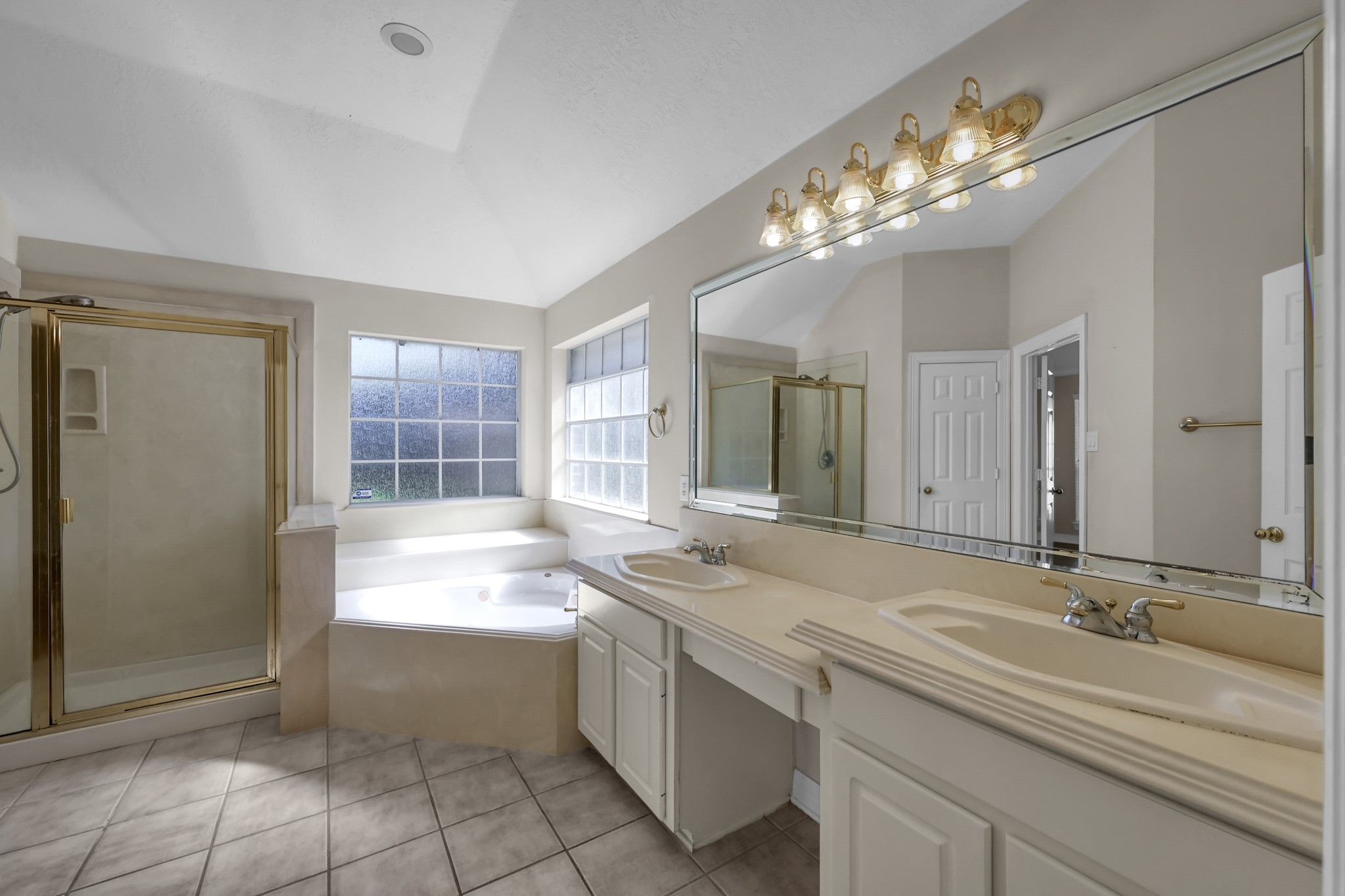 16214 Lobo Lane Spring, TX 77379 - Photo 17 of 25 Primary Bathroom