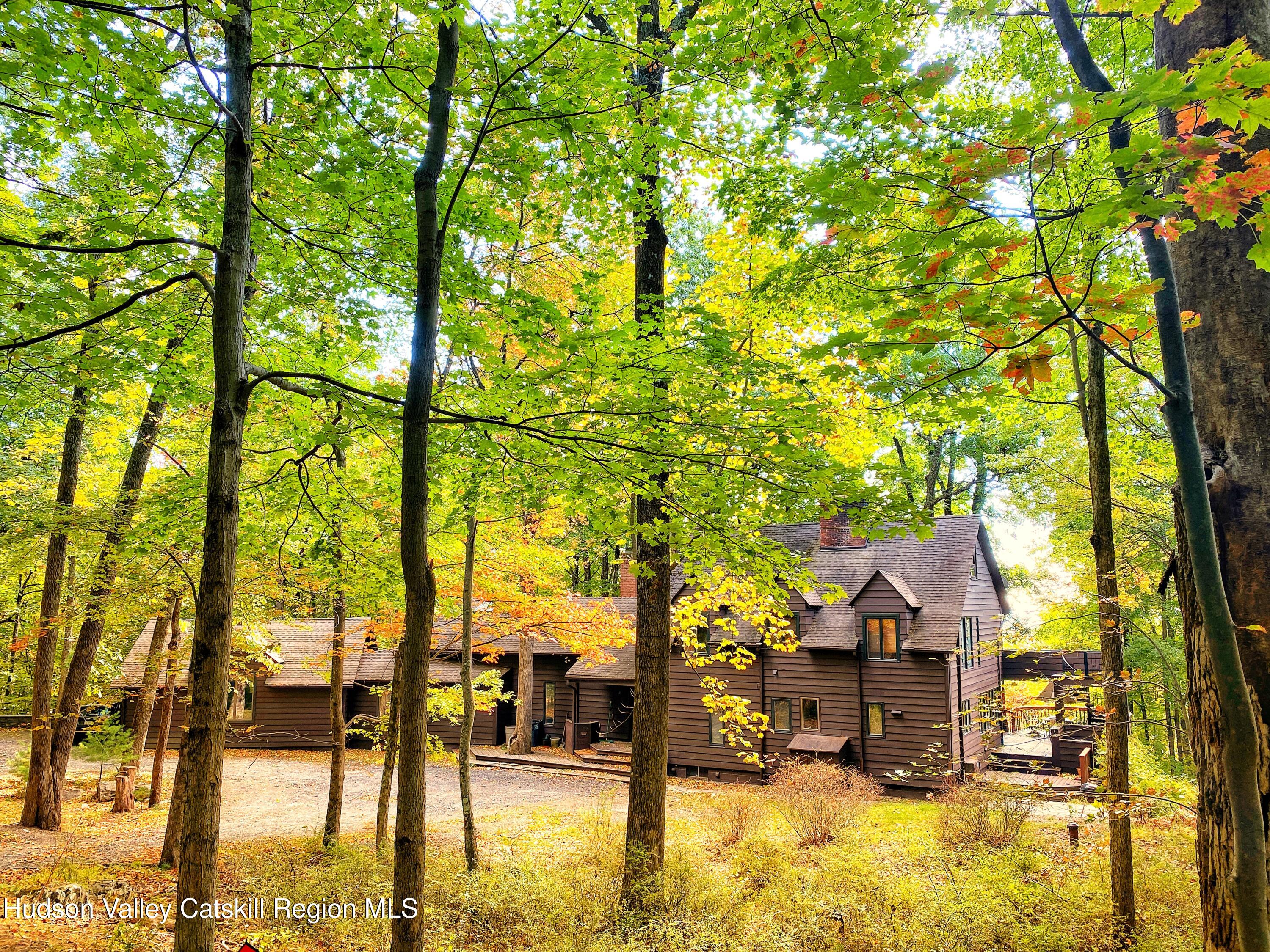 26 Webster Road Woodstock, NY 12498 - Photo 3 of 45 03