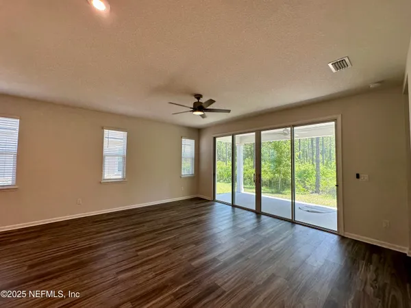 $2,395 | 75310 White Rabbit Avenue, Yulee, FL 32097