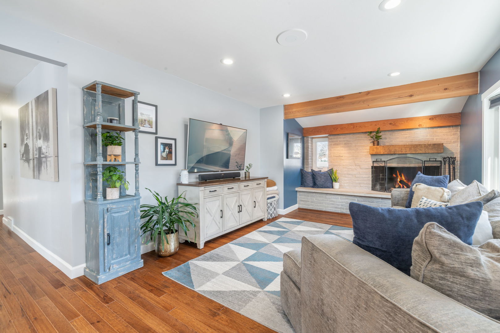 8103 West 98th Street Palos Hills, IL 60465 - Photo 12 of 25