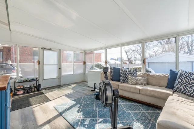 $339,000 | 8103 West 98th Street, Palos Hills, IL 60465