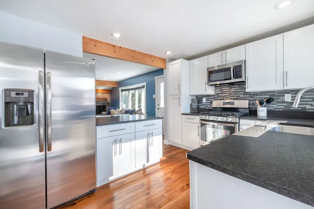 $339,000 | 8103 West 98th Street, Palos Hills, IL 60465