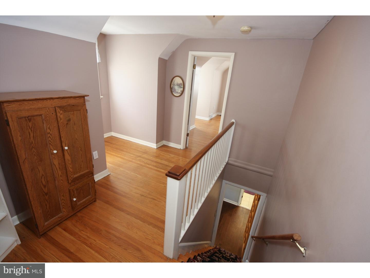 12018 Elmore Road Philadelphia, PA 19154 - Photo 17 of 25 Hallway