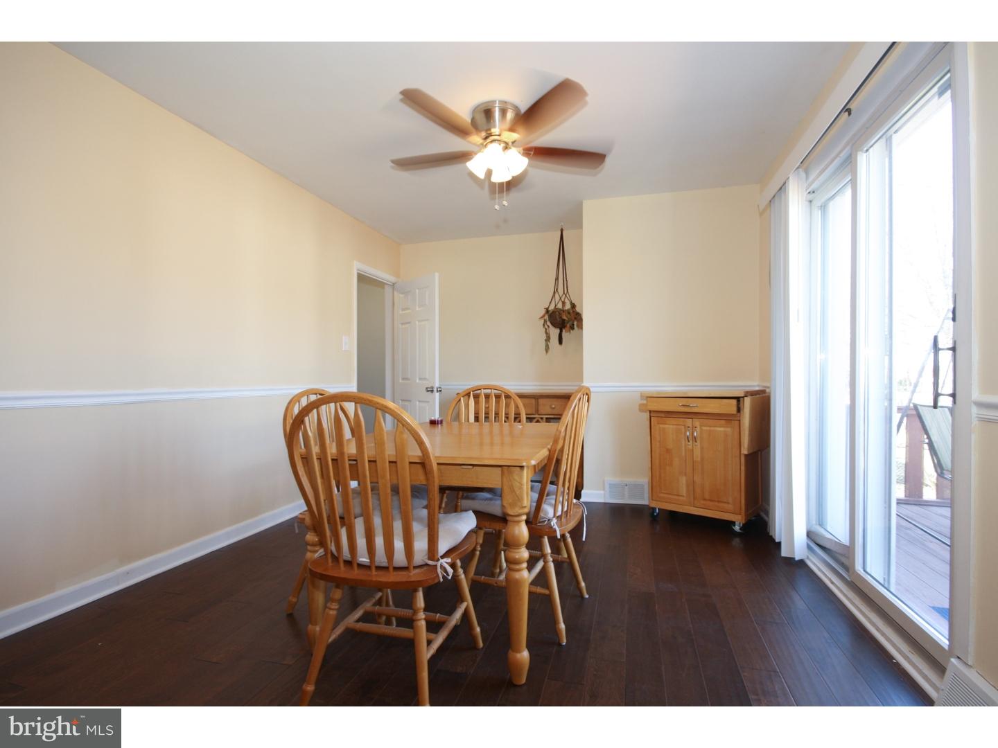 12018 Elmore Road Philadelphia, PA 19154 - Photo 10 of 25 Kitchen