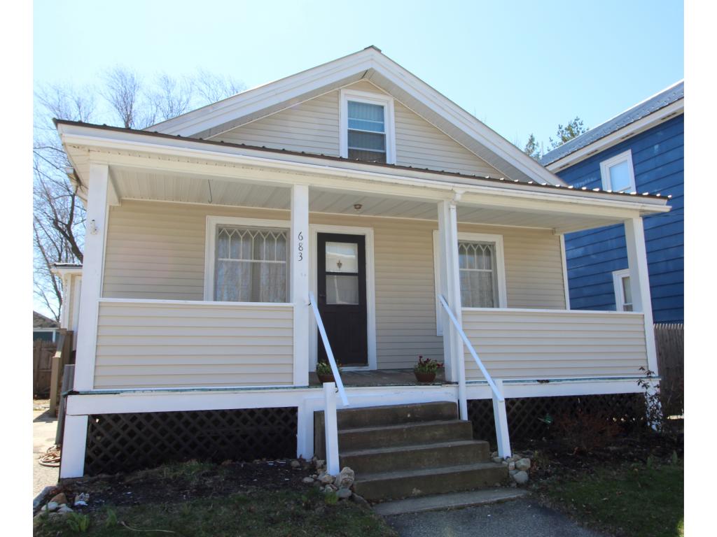 683 Howe Street Manchester, NH 03103 - Photo 1 of 25 Gallery Image 1