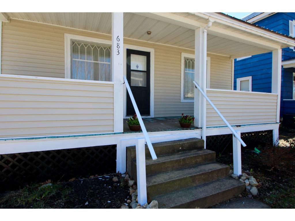 683 Howe Street Manchester, NH 03103 - Photo 2 of 25 Gallery Image 2