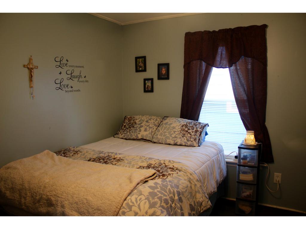 683 Howe Street Manchester, NH 03103 - Photo 11 of 25 Gallery Image 11