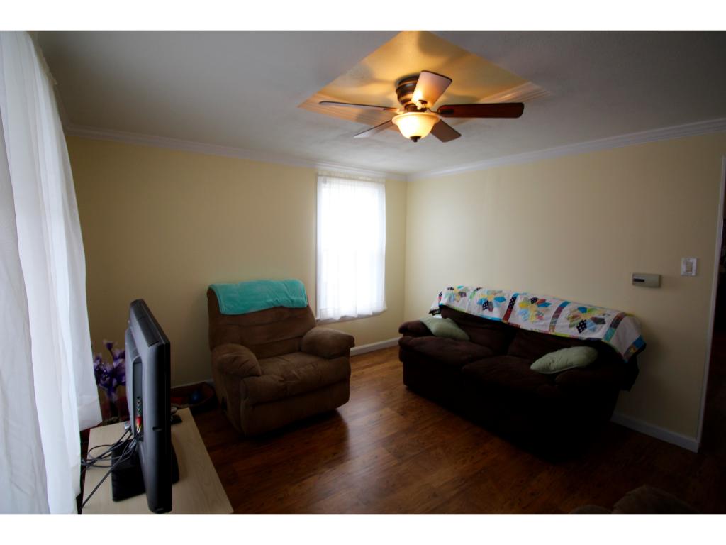 683 Howe Street Manchester, NH 03103 - Photo 15 of 25 Gallery Image 15