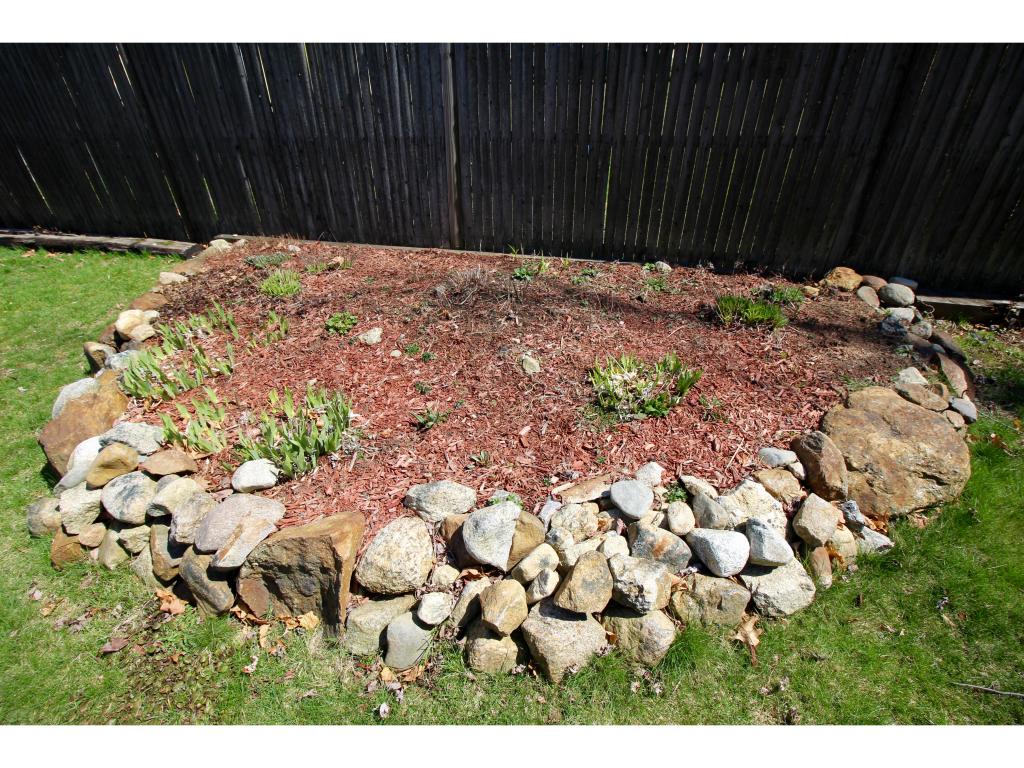 683 Howe Street Manchester, NH 03103 - Photo 19 of 25 Gallery Image 19