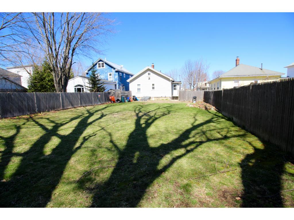 683 Howe Street Manchester, NH 03103 - Photo 20 of 25 Gallery Image 20