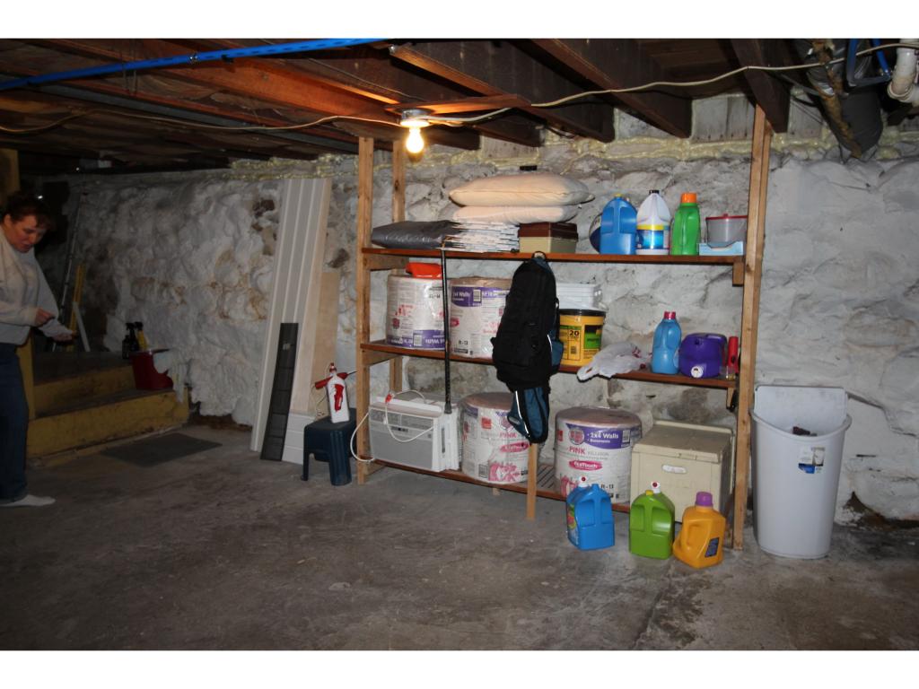 683 Howe Street Manchester, NH 03103 - Photo 24 of 25 Gallery Image 24