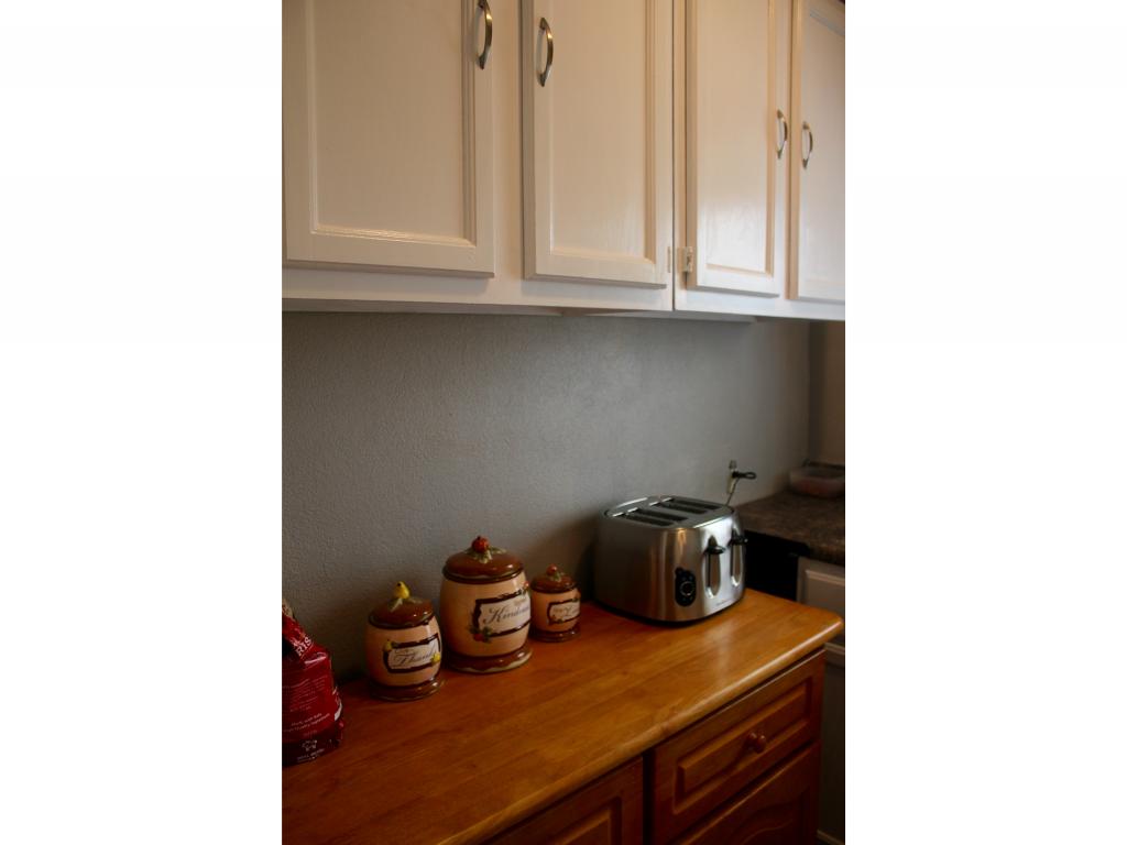 683 Howe Street Manchester, NH 03103 - Photo 6 of 25 Gallery Image 6