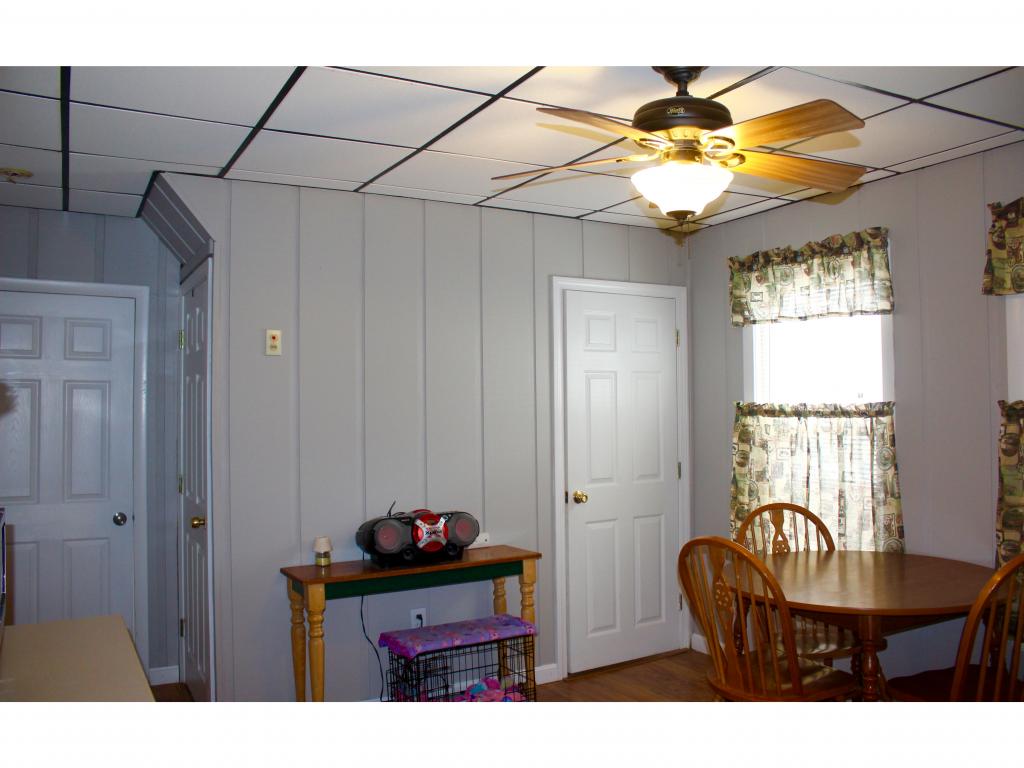 683 Howe Street Manchester, NH 03103 - Photo 7 of 25 Gallery Image 7