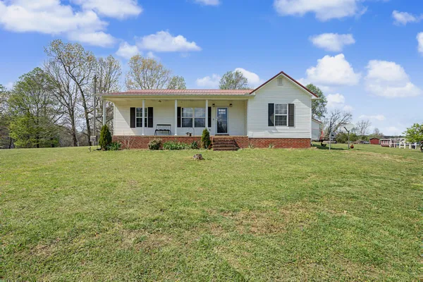 $299,900 | 9 Bessie Clark Road, Erin, TN 37061