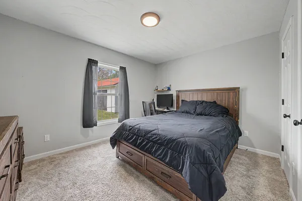 $299,900 | 9 Bessie Clark Road, Erin, TN 37061