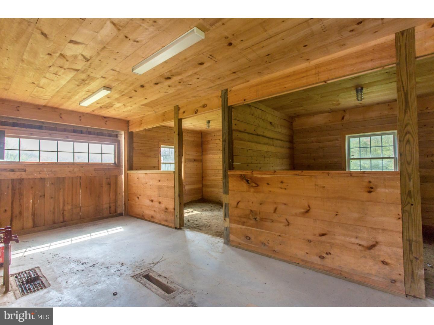 623 Harveys Bridge Road Coatesville, PA 19320 - Photo 24 of 25 Barn