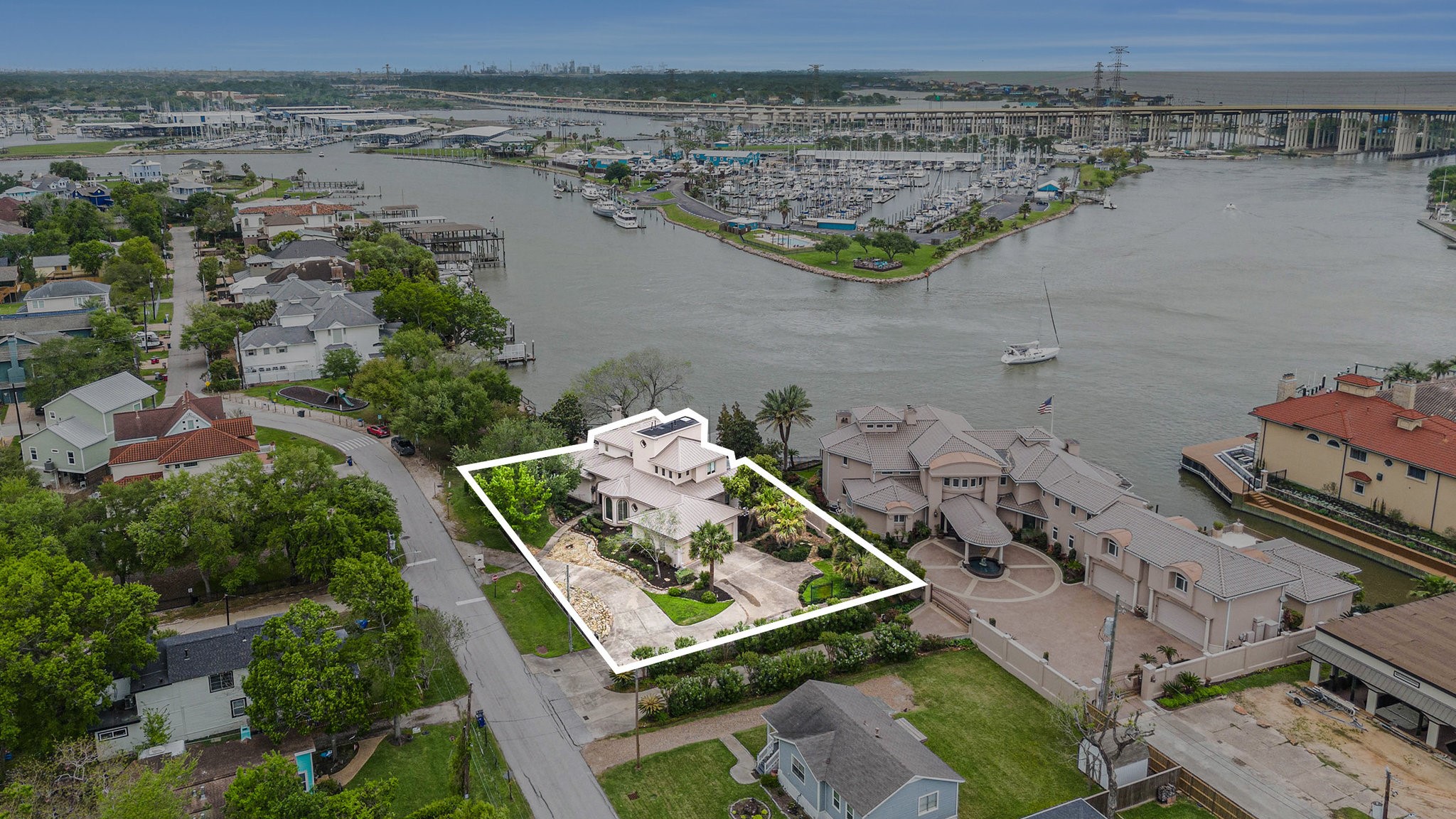 427 East Shore Drive Clear Lake Shores, TX 77565 - Photo 27 of 28 an aerial view of house with outdoor space