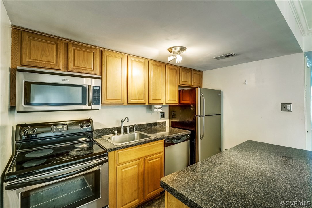 9 Ashinghurst Road, Unit 9 Henrico, VA 23238 - Photo 7 of 34 Gallery Image 7