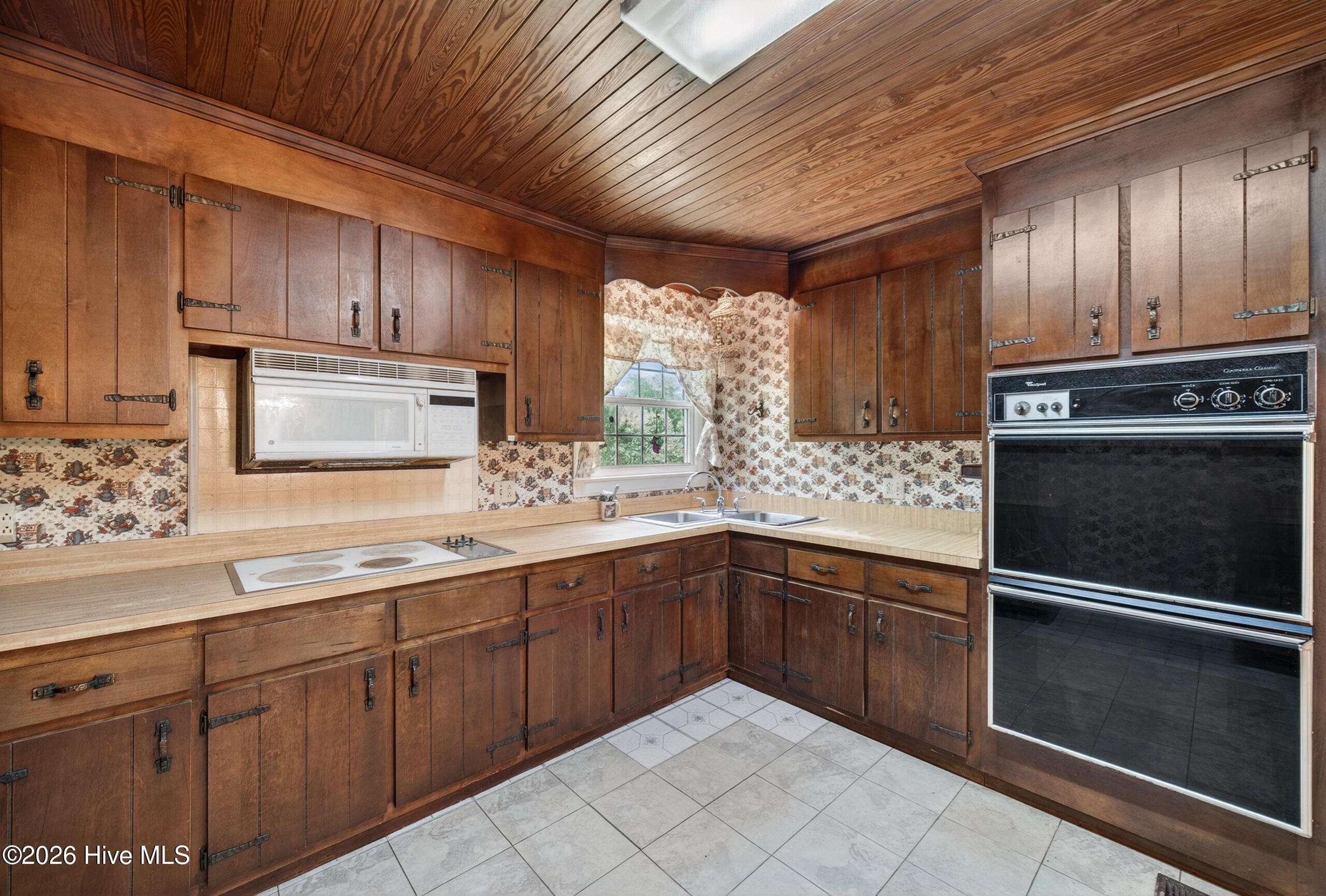 380 Fort Island Road Eure, NC 27935 - Photo 10 of 33