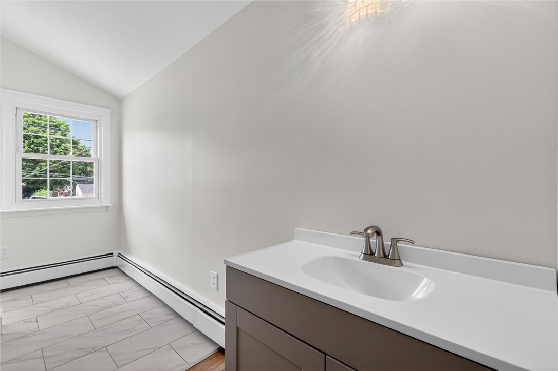 52 Pleasant View Road Warwick, RI 02888 - Photo 33 of 47