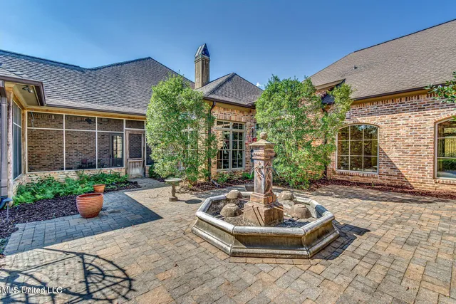 $1,600,000 | 102 Bridgewater Crossing, Ridgeland, MS 39157