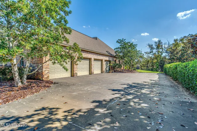 $1,600,000 | 102 Bridgewater Crossing, Ridgeland, MS 39157