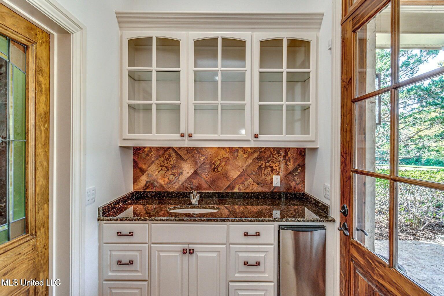 102 Bridgewater Crossing Ridgeland, MS 39157 - Photo 7 of 46 20241029012932600549000000-o