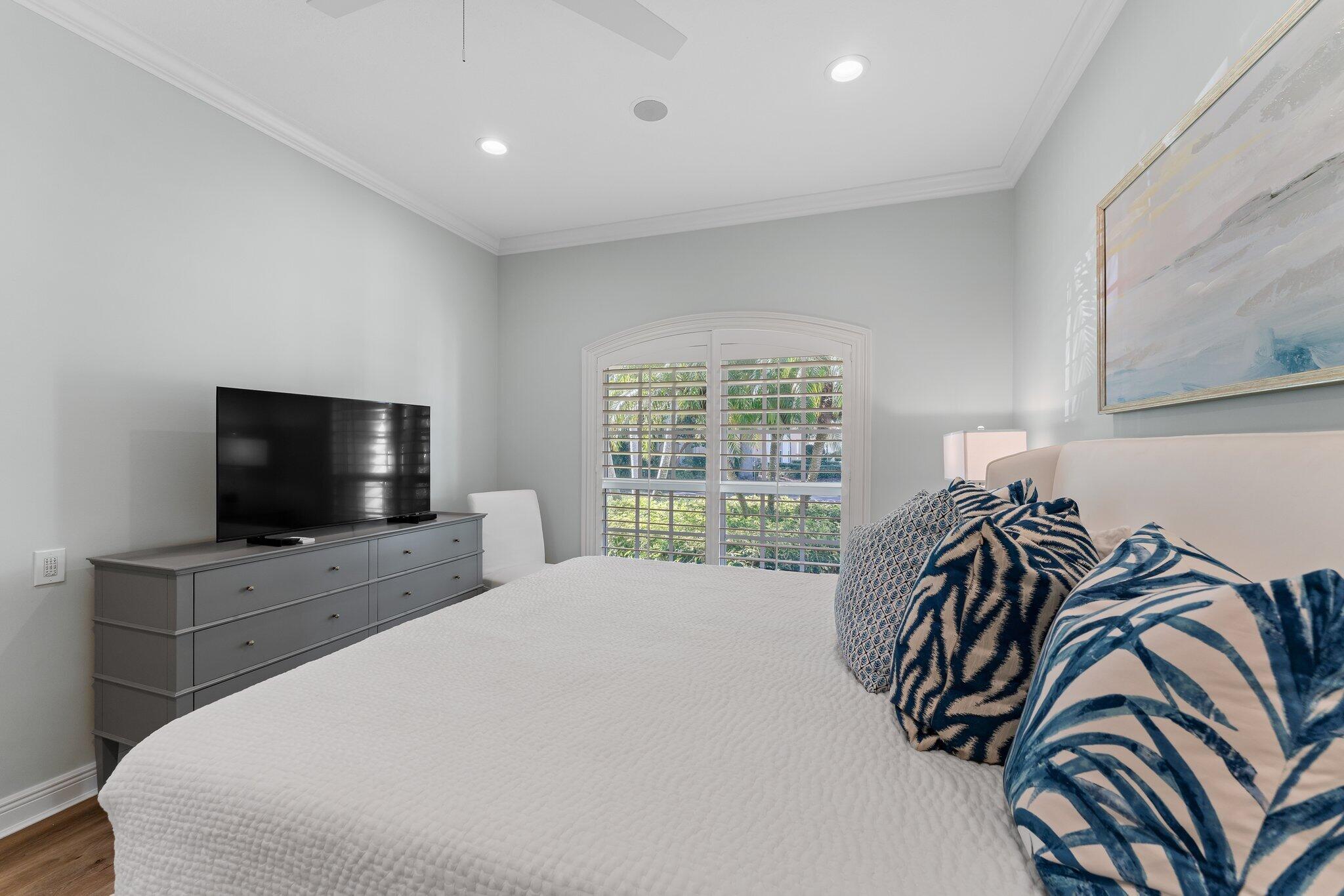 720 Maritime Way North Palm Beach, FL 33410 - Photo 46 of 78 1st Floor VIP Guest En Suite