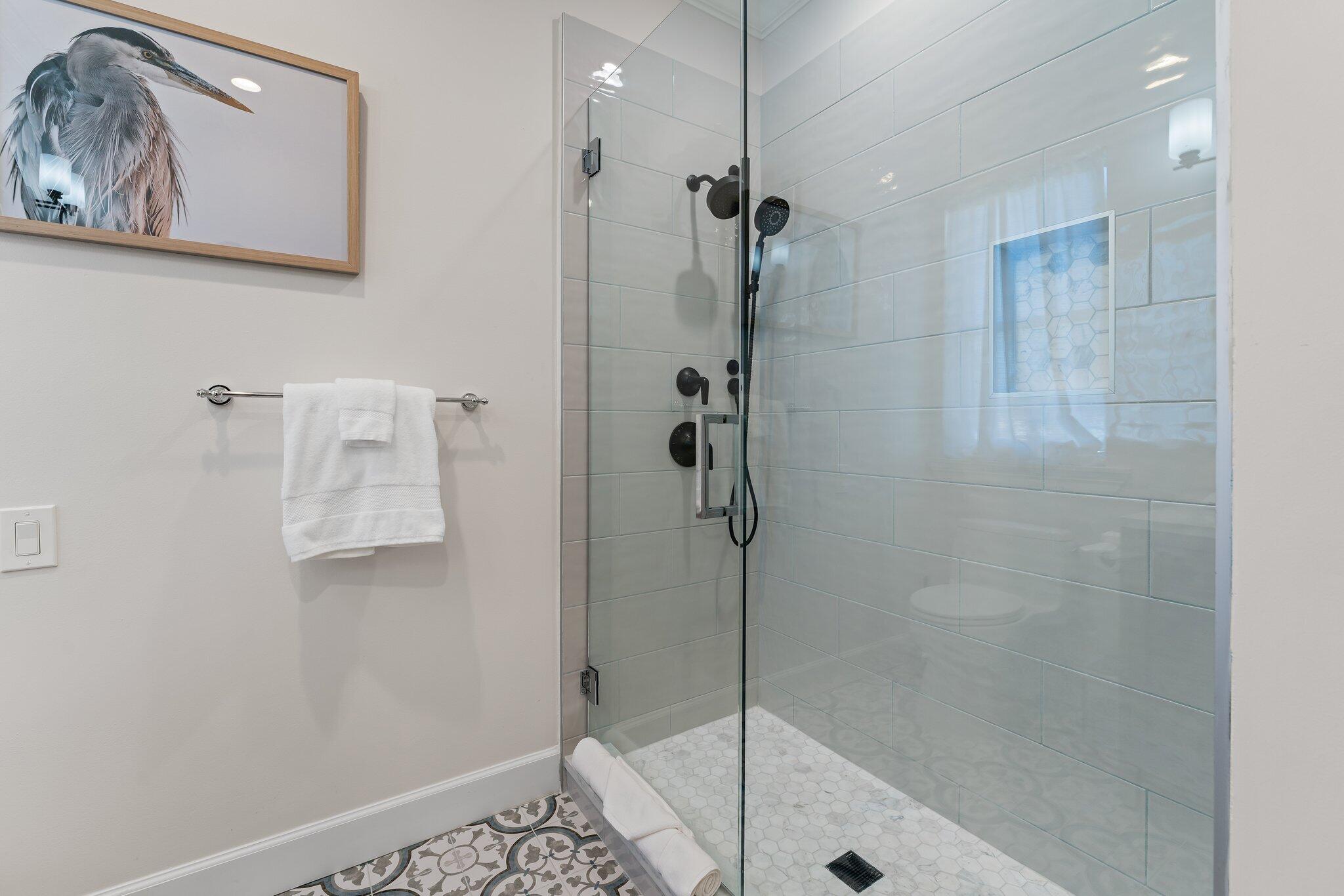 720 Maritime Way North Palm Beach, FL 33410 - Photo 54 of 78 3rd Guest Bath