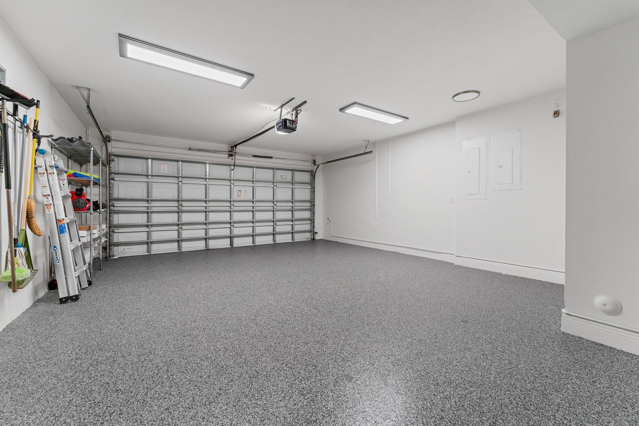 720 Maritime Way North Palm Beach, FL 33410 - Photo 60 of 78 Garage