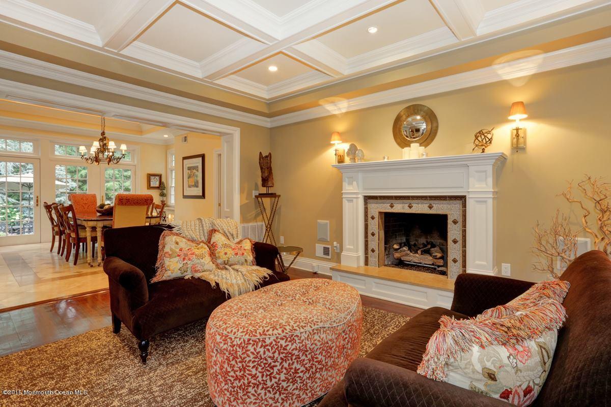 26 Tall Timber Road Middletown, NJ 07748 - Photo 17 of 40 familyroom_1200