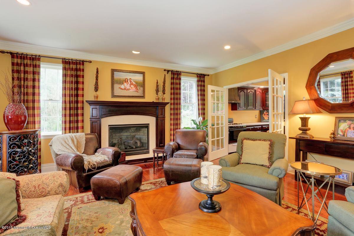 26 Tall Timber Road Middletown, NJ 07748 - Photo 30 of 40 greatroom_1200